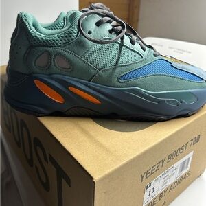 Yeezy Boost 700 'Faded Azure size US 11
